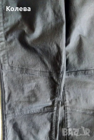 Черен панталон промазан с капси и цип на глезена, снимка 6 - Панталони - 50726769