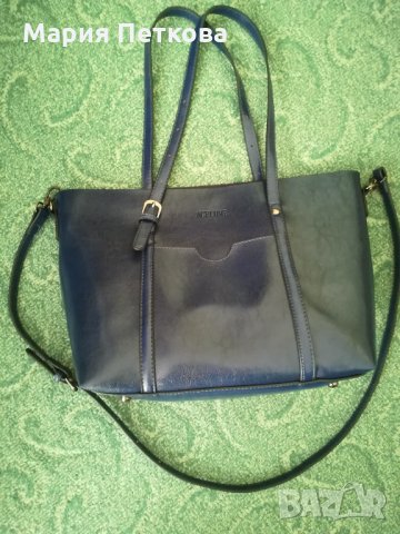 Дамска чанта от естествена кожа тъмно синя , снимка 1 - Чанти - 34737558