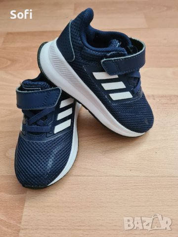 Маратонки Adidas, снимка 1 - Детски маратонки - 41620844