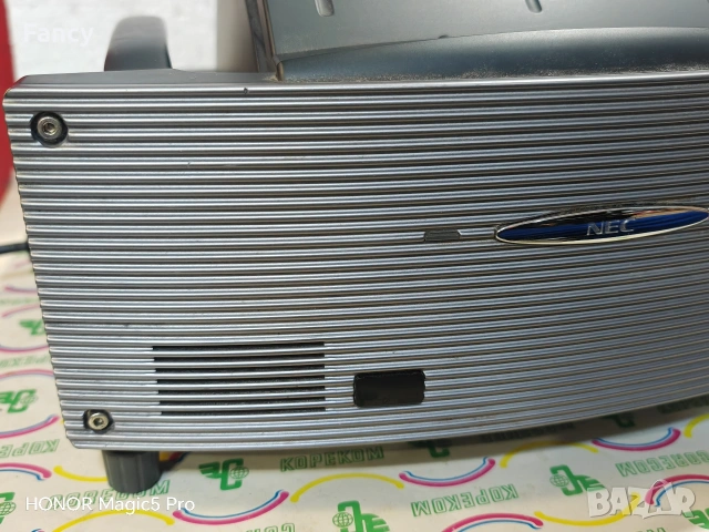 Проектор NEC WT610, снимка 5 - Плейъри, домашно кино, прожектори - 53477250