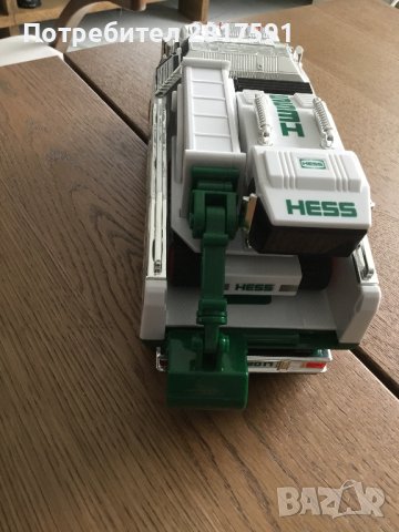 Товарен камион на Hess + багер, снимка 4 - Коли, камиони, мотори, писти - 42622685