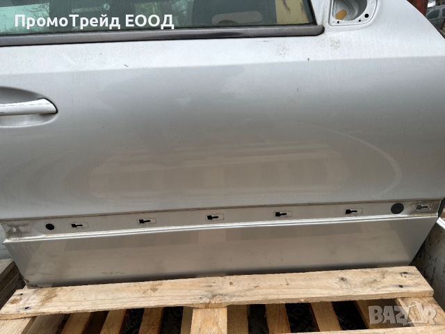 Предна дясна сива врата Мерцедес Е класа седан Mercedes W211 S211 E class, снимка 2 - Части - 44615392