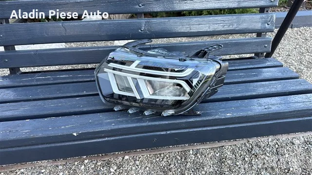 Ляв фар Dacia Duster 2 Led Facelift година 2022 2023 2024 2025 код 260602465R 