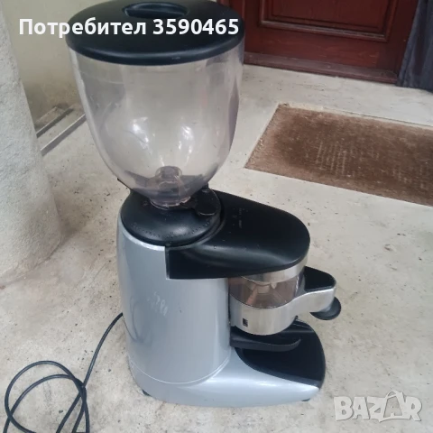 Професионална кафемелачка, снимка 5 - Кафе машини - 50456009