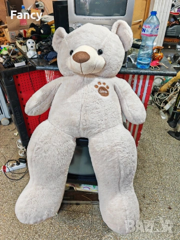 Голяма плюшена мечка, снимка 5 - Плюшени играчки - 53119577