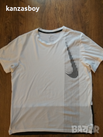 nike dri fit - страхотна мъжка тениска КАТО НОВА , снимка 4 - Тениски - 44621556