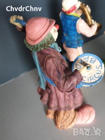 4бр Goebel Happy Clowns резин 20см/Гьобел Германия немски колекционерски фигури на клоуни-музиканти, снимка 7 - Статуетки - 46479168