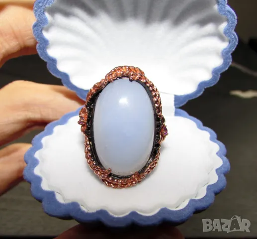 925 сребърен пръстен с халцедон камък 25x16мм, 15.1гр.