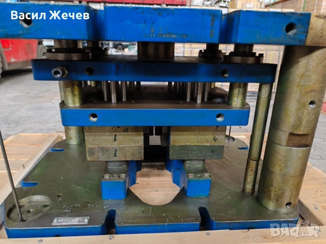 Инструментална екипировка за производство на детайли, снимка 2 - Други машини и части - 53397296