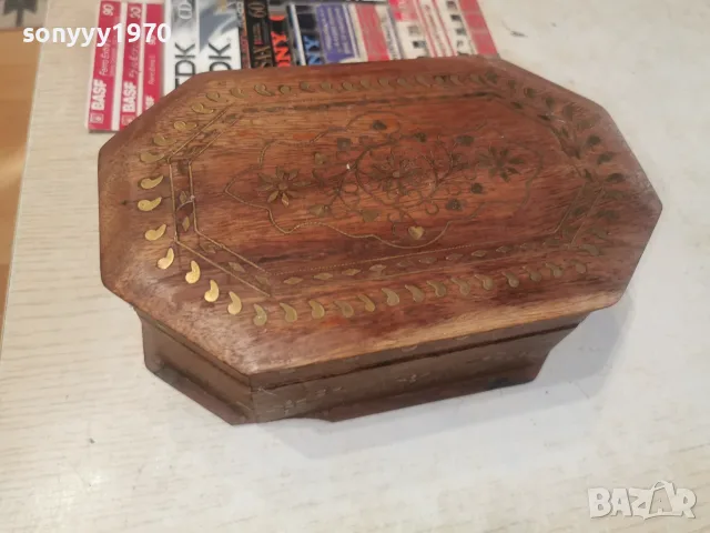 РЪЧНО ИЗРАБОТЕНА ДЪРВЕНА КУТИЯ СЪС ЗЛАТНИ ИНКРУСТАЦИИ 3108261850L4, снимка 4 - Антикварни и старинни предмети - 55890472