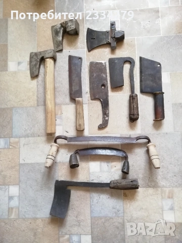 Брадвички,секирки,сатъри, ковани в различни времена.