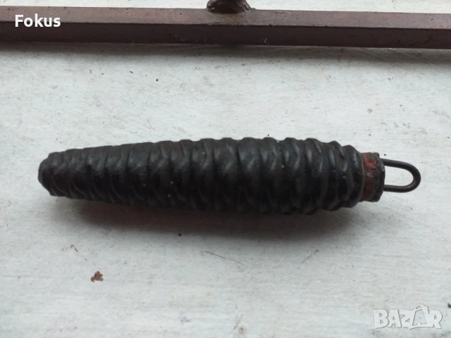 Топуз тежест шишарка за часовник Шварцвалд