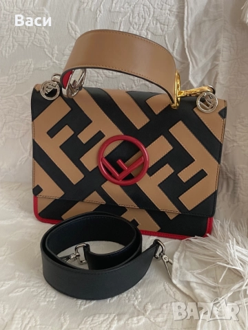 FENDI чанта естествена кожа , снимка 11 - Чанти - 51633500