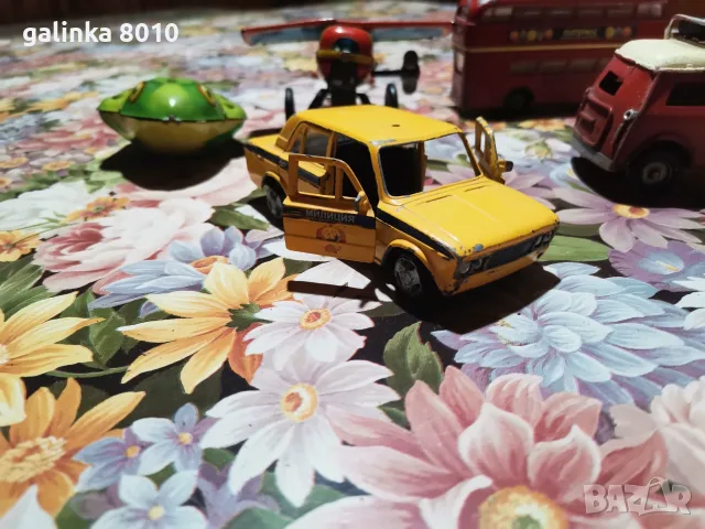 Стари метални играчки, снимка 3 - Антикварни и старинни предмети - 56274894