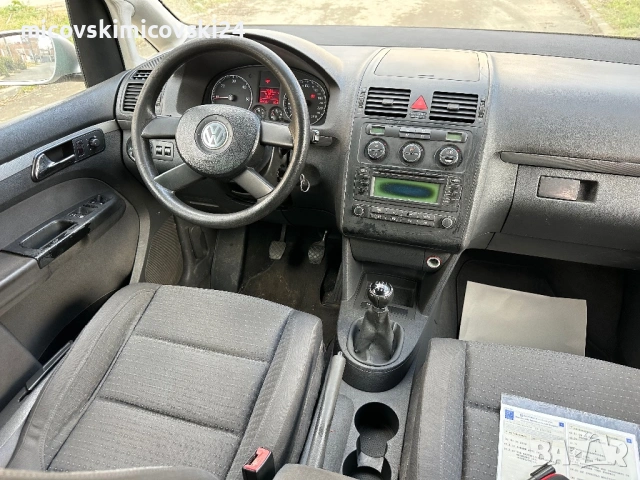 Vw Touran 1.9 tdi 7места, снимка 7 - Автомобили и джипове - 53033376