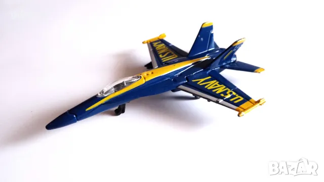 Maisto Tailwinds - F/A-18 Hornet - US Navy Blue Angels, снимка 2 - Колекции - 49402600