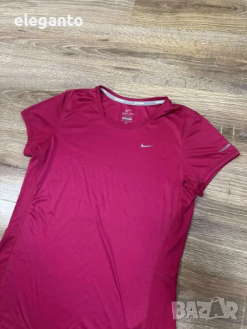Дамска тениска Nike Miler Pink Dri-Fit , М размер , снимка 3 - Тениски - 51285327