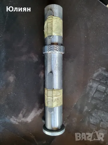 Изходящ вал за редуктор 28 мм