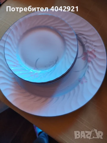 Порцеланови плата + 6 чинии , снимка 2 - Сервизи - 50537933