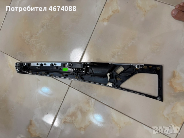 Лайсна панел+дръжка за отварено отвътре на задна дясна врата Ауди A8 D4 4H само за 100лв. 4H0839020, снимка 2 - Части - 52727320