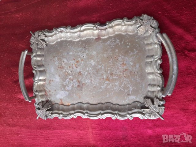 Стар поднос-табла