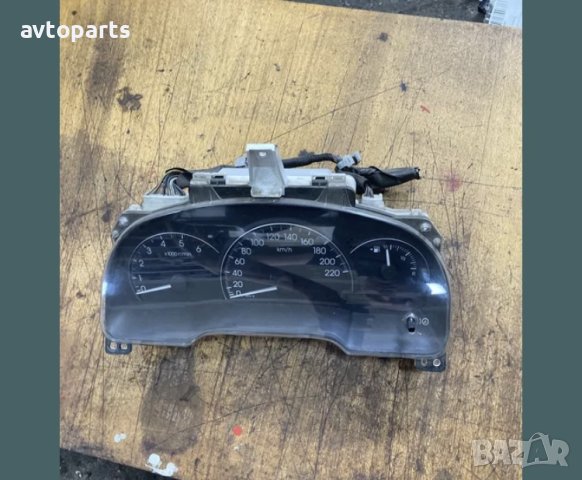 Toyota avensis verso 2.0d4d 2005година Километраж, снимка 4 - Части - 40617042