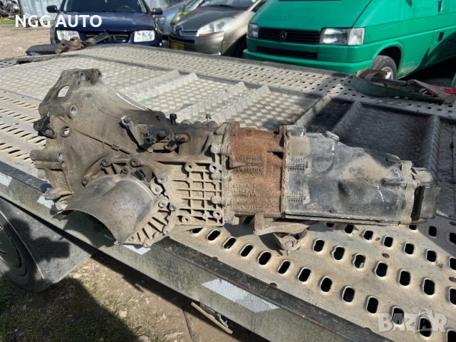 Скоростна кутия Audi A4 B6 3.0 бензин 6-степенна Quattro OEM 01E 301 211C / 01E 300 047 E