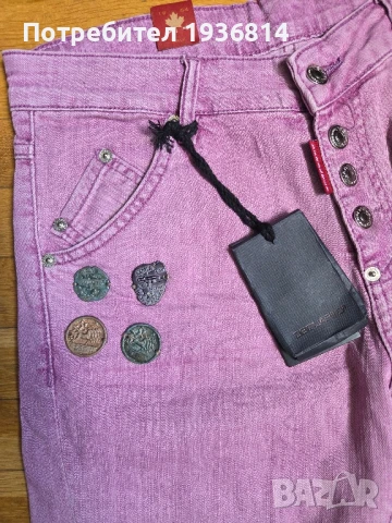 DSQUARED Дамски къси панталонки, снимка 2 - Къси панталони и бермуди - 24789626