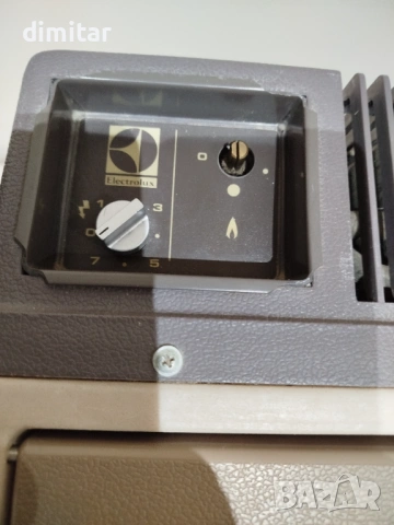 Хладилник ELECTROLUX на 12/220 V и gaz, снимка 5 - Хладилни чанти - 53741889