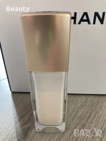 Chanel серум за лице , снимка 4 - Козметика за лице - 49559882