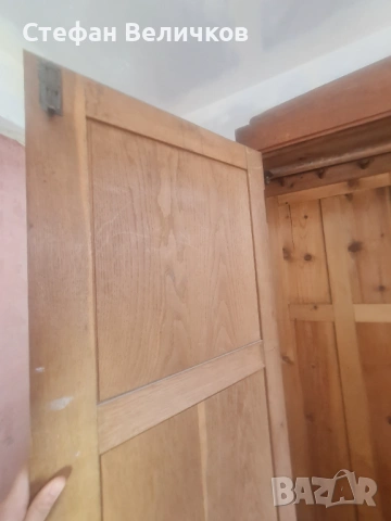 Стар масивен гардероб, изработен от благороден орех, снимка 13 - Антикварни и старинни предмети - 53856873