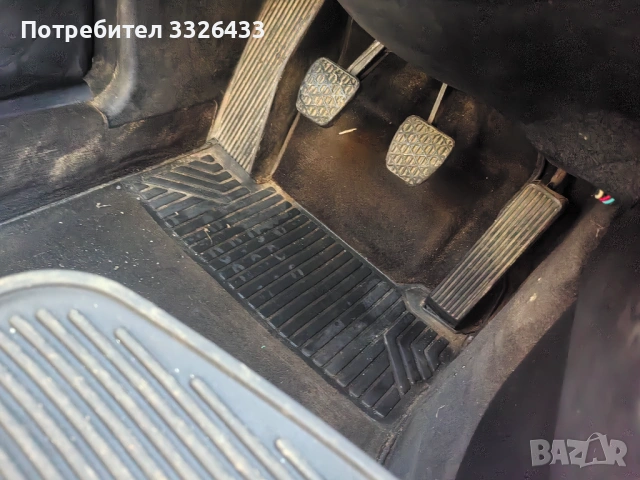 Перфектен черен салон за Мерцедес 190 , снимка 15 - Автомобили и джипове - 53665078