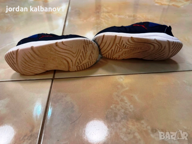 Подарявам - Детски маратонки Puma Номер 25 стелка 16см., снимка 3 - Детски маратонки - 53585343