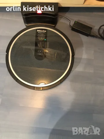 Робот прахосмукачка Miele Scout RX1