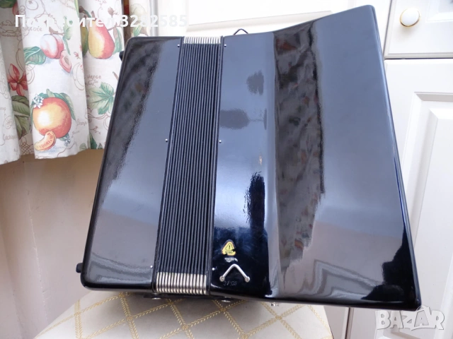 Акордеон Велтмайстер Стела 80 баса, снимка 10 - Акордеони - 53652735