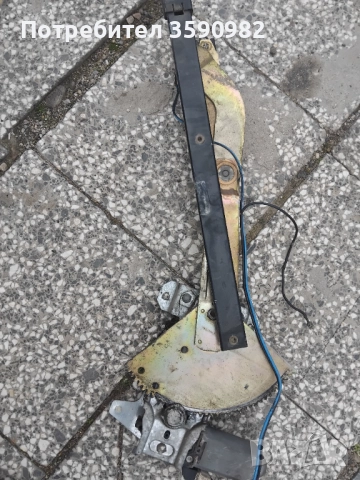 Части за мерцедес 124 седан 1993 год.+навигация за VW