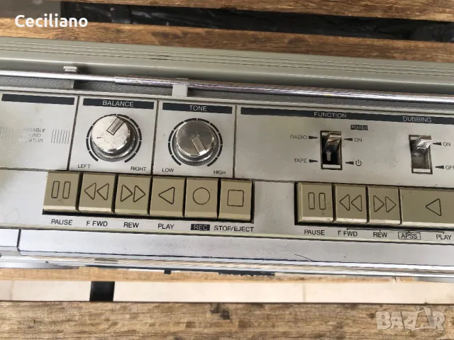 Радиокасетофон Sharp GF 450-за ремонт!, снимка 12 - Радиокасетофони, транзистори - 50165146