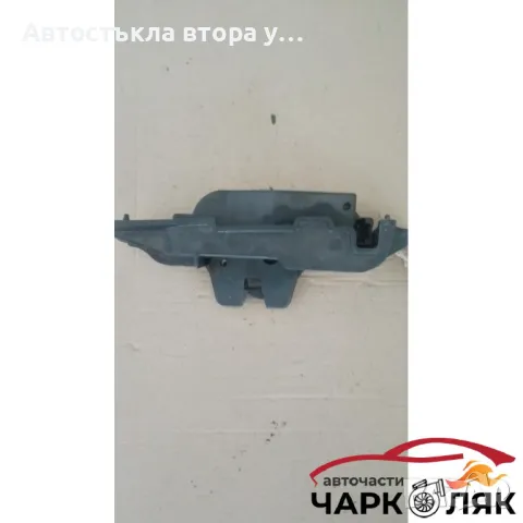 Брава (ключалка) заден капак Ситроен Ц2, снимка 2 - Части - 48246128