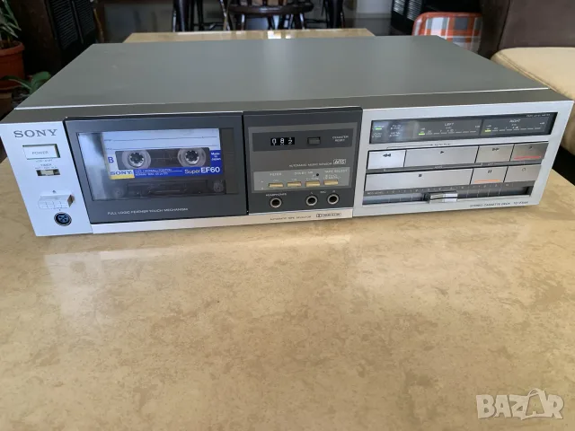 Касетен дек Sony TC-FX44 – Отличен визуален вид, снимка 2 - Декове - 56082385