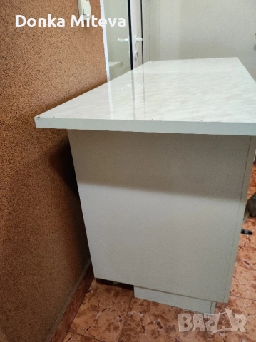 шкаф ширина 62.5 на височина 87 дълбочина 58 с два вида плот , снимка 4 - Шкафове - 52572885