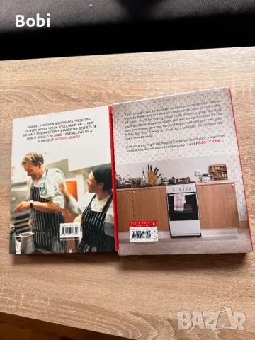 Две готварски книги с твърди корици – Gordon Ramsay и Jamie Oliver – на английски език, снимка 2 - Специализирана литература - 49996620