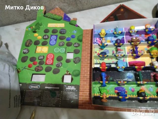Игра в кутия Stikeez (Стикита) -20бр и ТОПЧОВЦИ ЦЕЛИЯТ АЛБУМ 33броя нови, снимка 2 - Образователни игри - 48969396