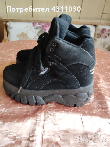 Дамски маратонки тио боти 35 номер