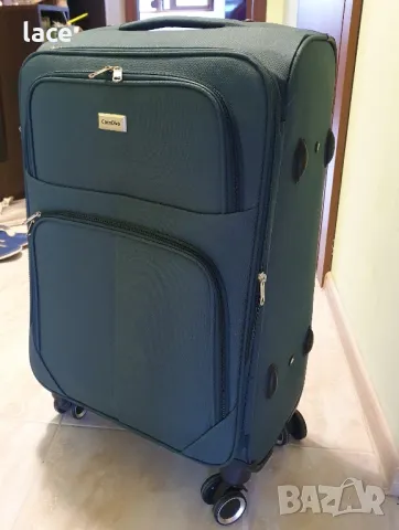 пътнически куфар, среден размер, снимка 2 - Куфари - 47988469