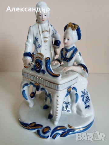 Порцеланова статуетка Маркирана ЗАЯВЕНА, снимка 1