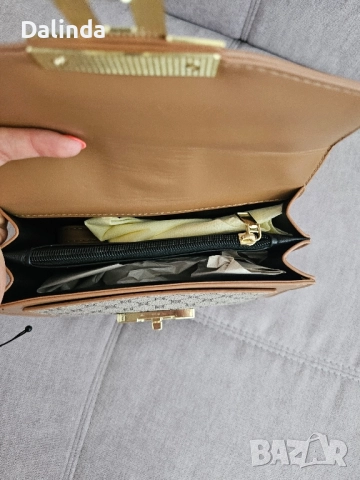 Дамски чанти, различни моделчета, снимка 11 - Чанти - 51470830