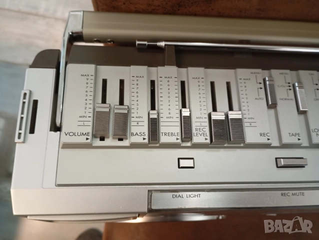 Радиокасетофон JVC M70L Boombox Ghettoblaster jvc rc m70l, снимка 7 - Радиокасетофони, транзистори - 52885755