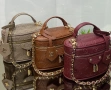 LOUIS VUITTON  дамска чанта, снимка 12