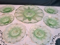 стъклено плато за торта със 6 чинийки от цветно зелено стъкло 28/3, снимка 1