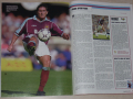 Уест Хям Юнайтед официални клубни списания "HAMMERS News" от 2000 до 2002 г., снимка 9